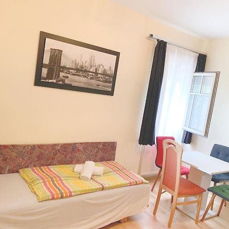 Pension Huber Klosterneuburg Ngoại thất bức ảnh